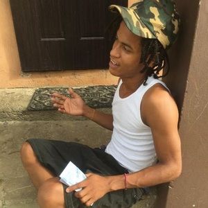 Meet your Posher, Denzil